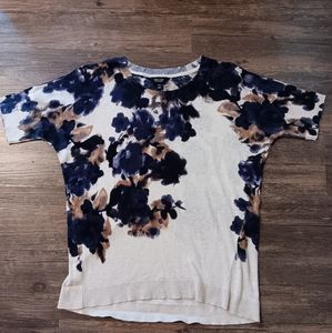 Simply Vera Wang Medium Blue Floral Sweater